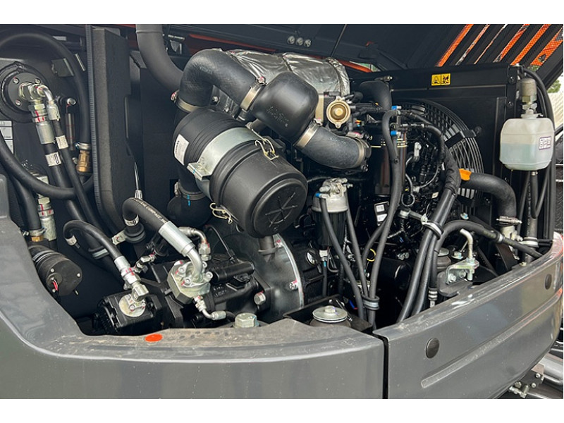 Экскаватор DX 80 R